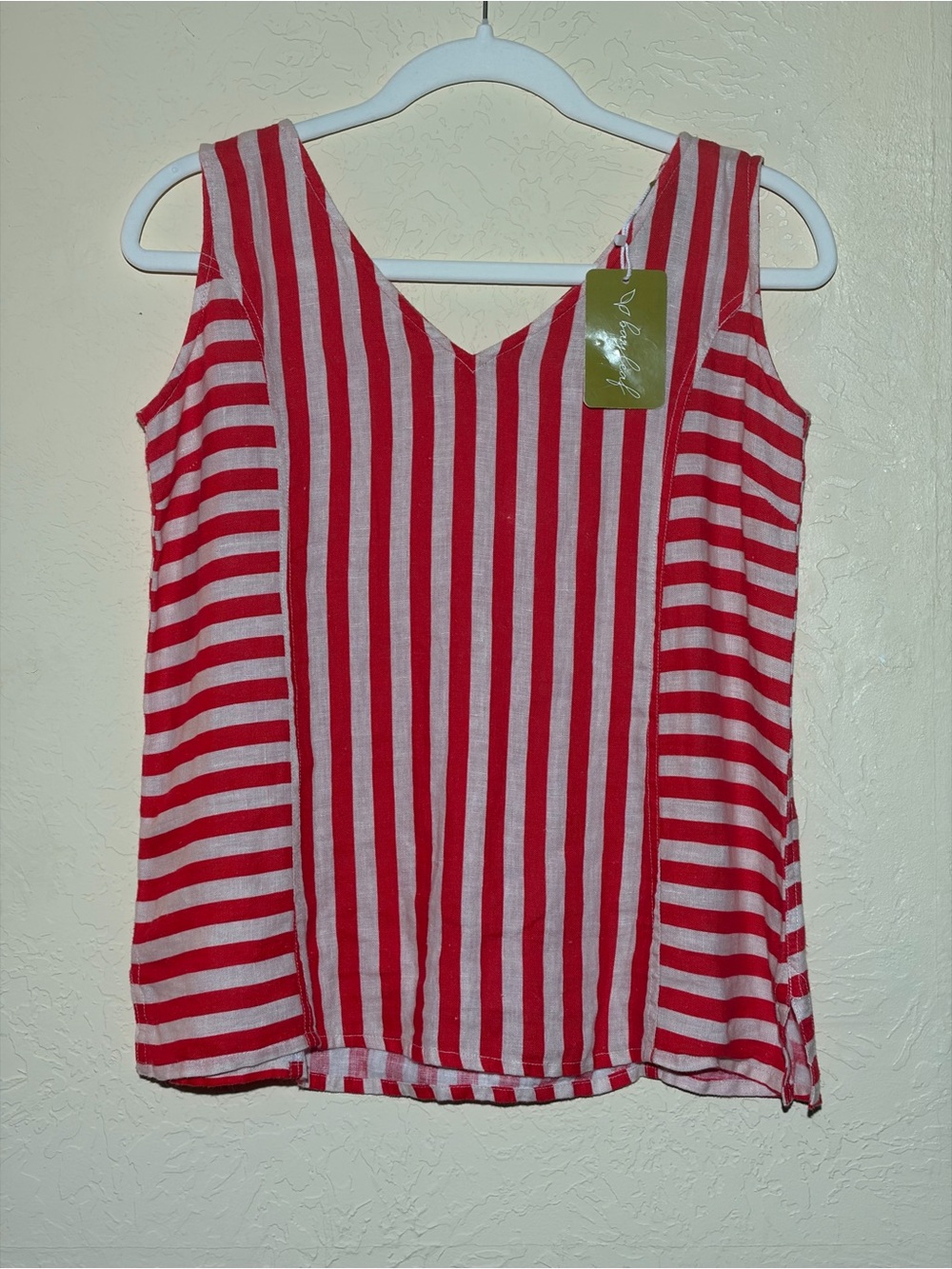 Bayleaf - Striped Red & White V-Neck Tank Top